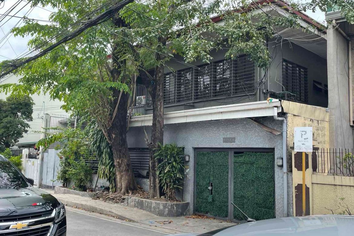 6 Bedroom House for Sale in San Antonio, Makati, Metro Manila