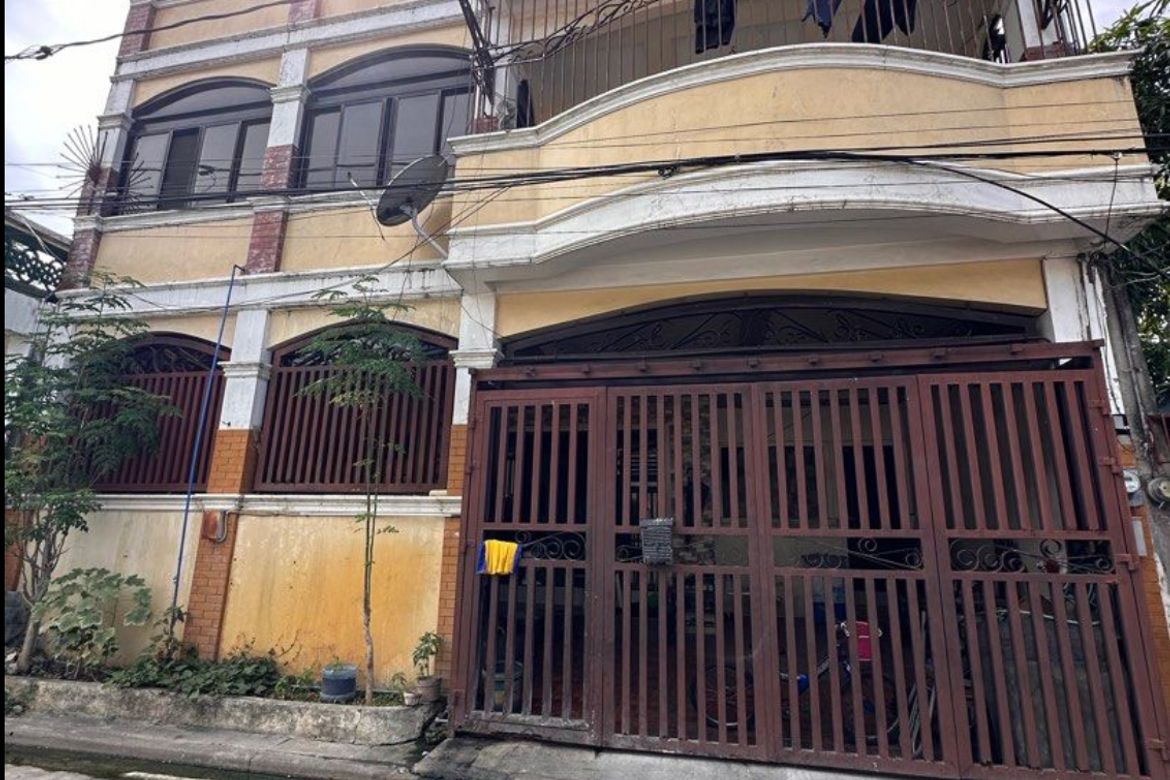 6 Bedroom House for Sale in San Francisco, Biñan, Laguna