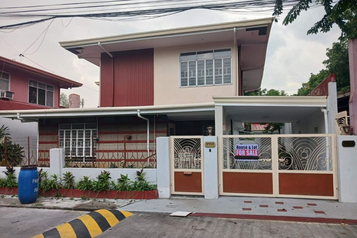 6 Bedroom House for Sale in San Isidro, Cainta, Rizal