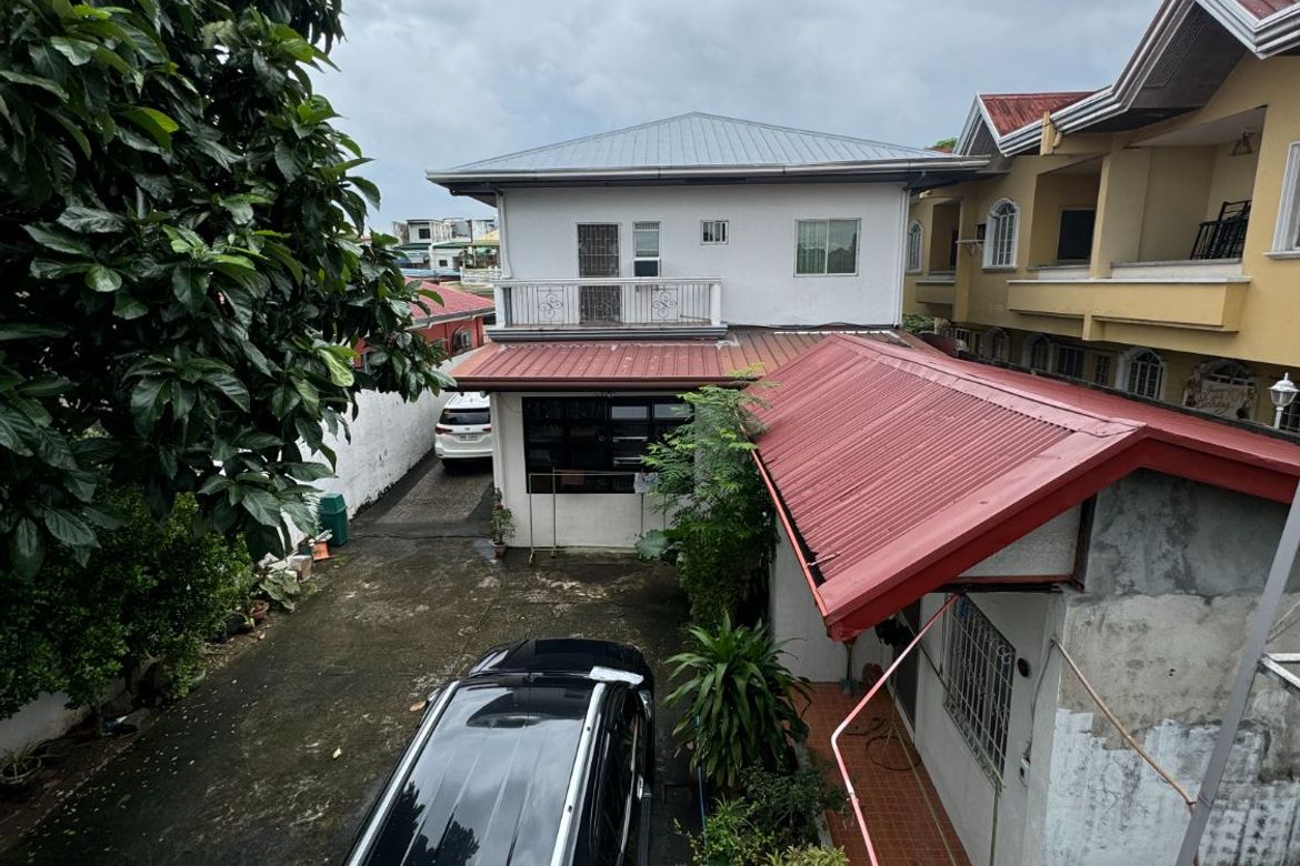 6 Bedroom House for Sale in San Isidro, Parañaque, Metro Manila – photo 6