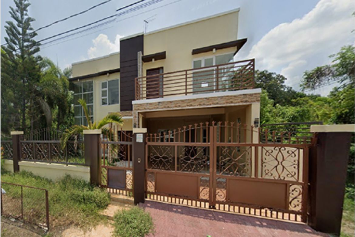 6 Bedroom House for Sale in San Juan, Santa Ana, Pampanga
