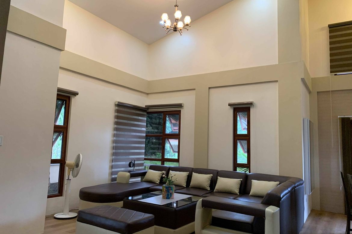 6 Bedroom House for Sale in San Nicolas, Lobo, Batangas – photo 2