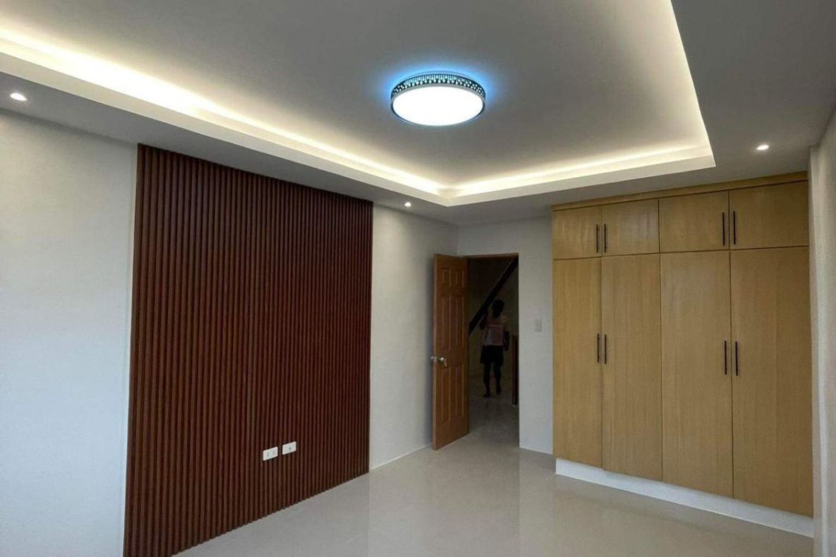 6 Bedroom House for Sale in San Nicolas, Pasig, Metro Manila