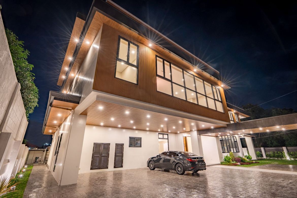 6 Bedroom House for Sale in Santiago, Santo Tomas, Batangas – photo 2