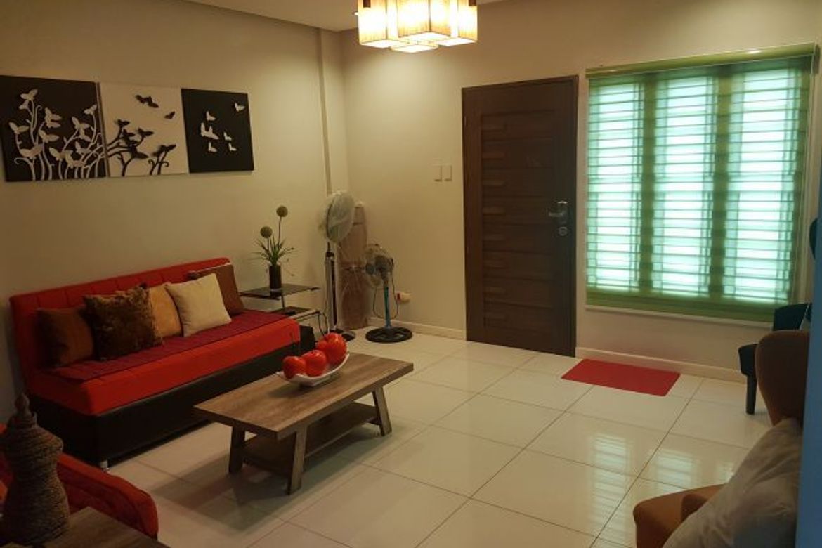 6 Bedroom House for Sale in Santo Domingo, Cainta, Rizal