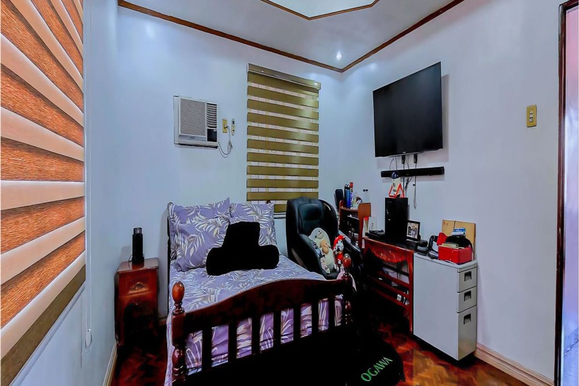 6 Bedroom House for Sale in Sauyo, Quezon City, Metro Manila – photo 6