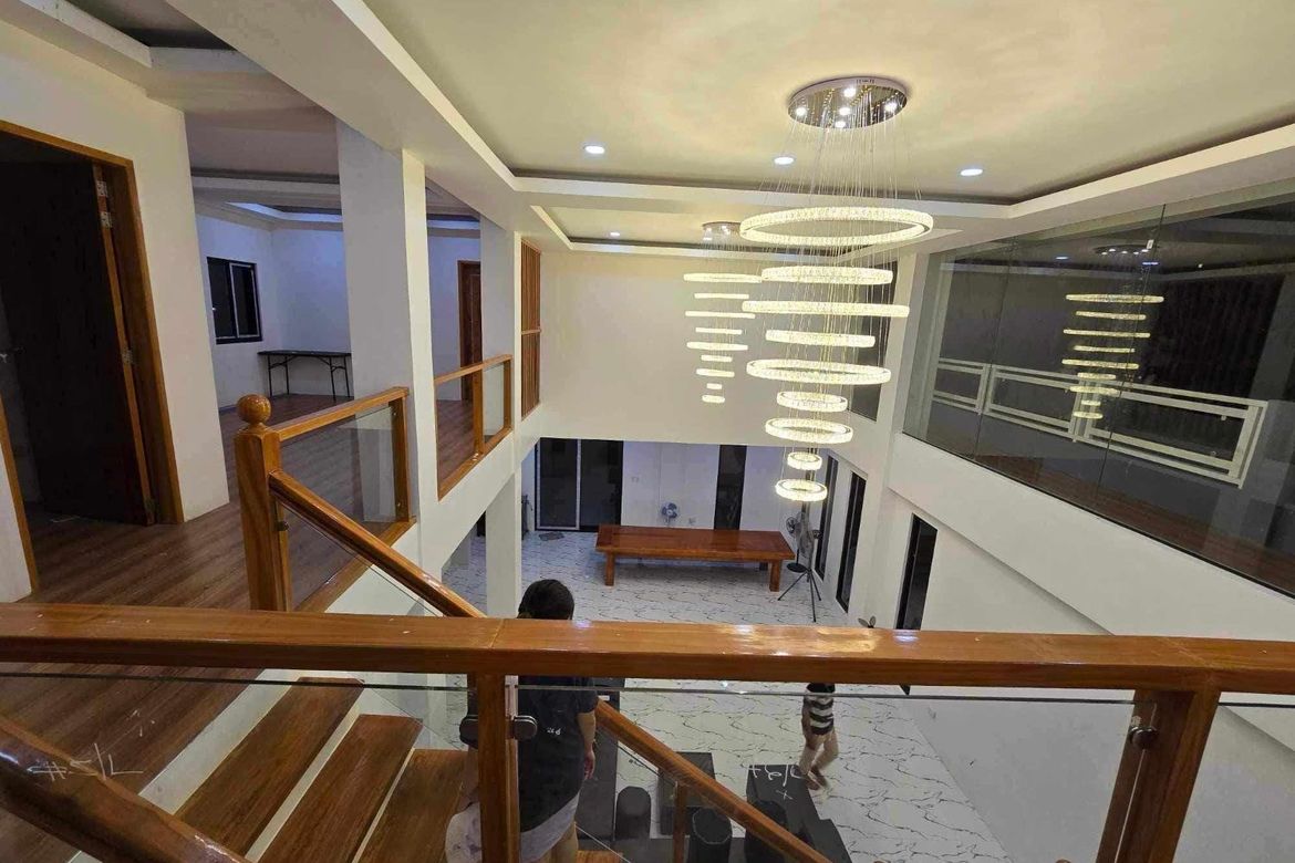 6 Bedroom House for Sale in Sembrano, Gerona, Tarlac – photo 6