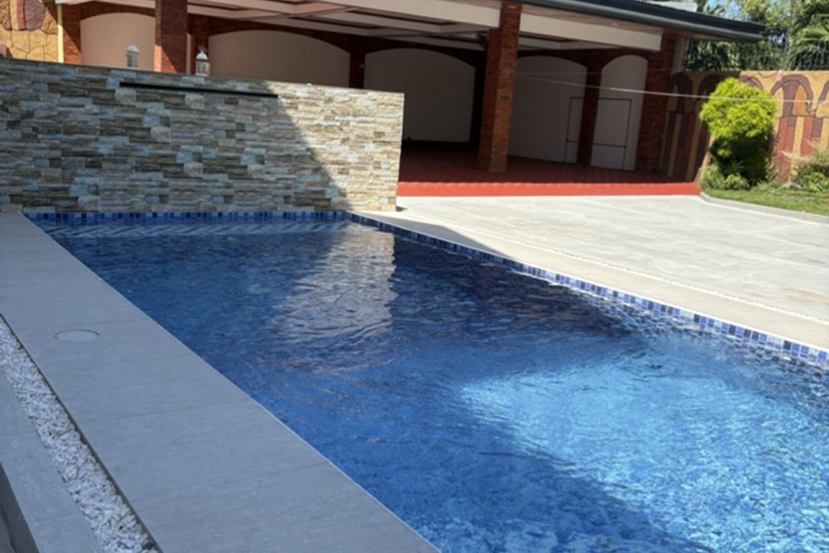 6 Bedroom House for Sale in Tangub, Bacolod, Negros Occidental – photo 4