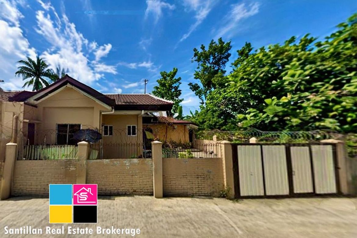 6 Bedroom House for Sale in Tisa, Cebu City, Cebu – photo 2