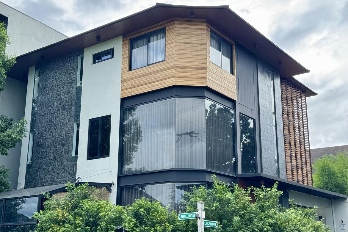 6 Bedroom House for Sale in Tumana, Marikina, Metro Manila