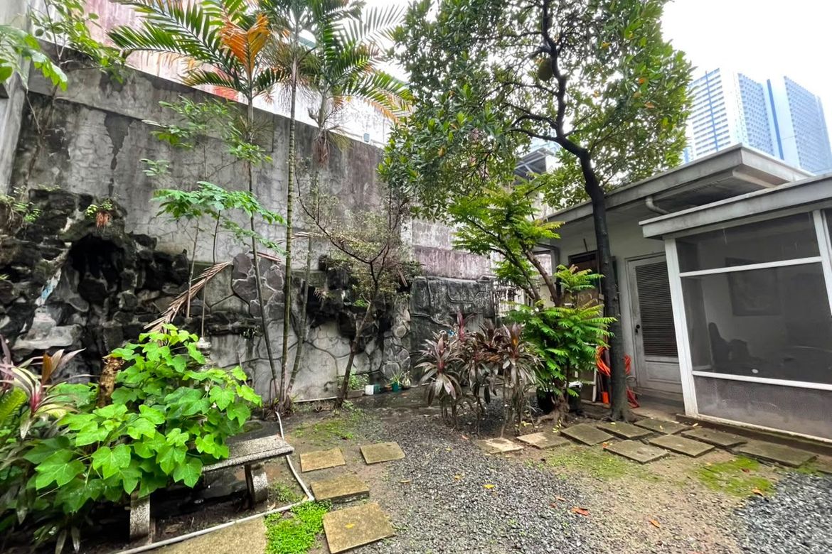 6 Bedroom House for Sale in Urdaneta Village, Bel-Air, Makati City – photo 5