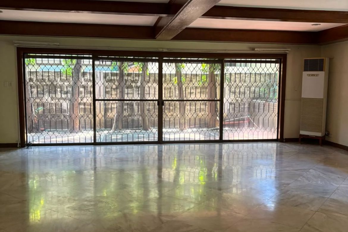 6 Bedroom House for Sale in Urdaneta Village, Urdaneta, Makati City near MRT-3 Buendia – photo 9