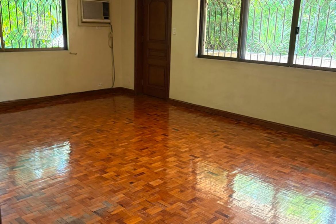 6 Bedroom House for Sale in Urdaneta Village, Urdaneta, Makati City near MRT-3 Buendia – photo 13