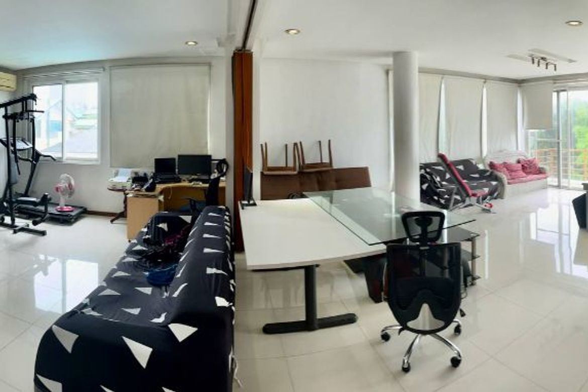 6 Bedroom House for Sale in Western Bicutan, Taguig, Metro Manila – photo 6