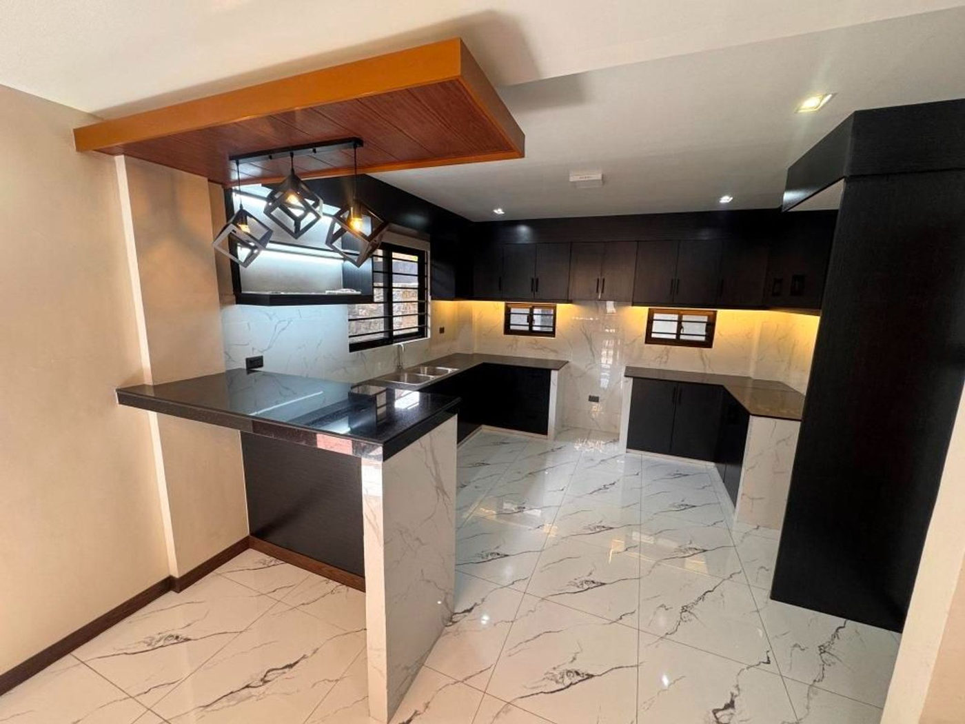 Brand-New 6-Bedroom House with Pool for Sale in Vista Verde, Bayanan, Bacoor, Cavite – photo 8