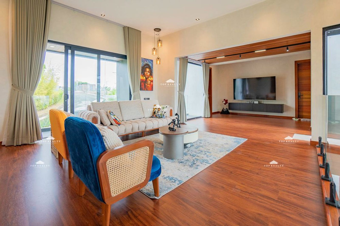 6-Bedroom Luxury Modern Tropical Home with Pool for Sale in Timberland Heights, San Mateo, Rizal – photo 15