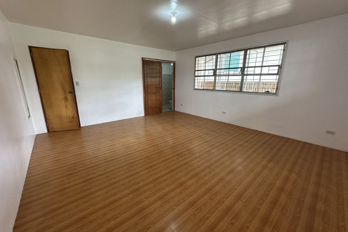 6 Bedroom Townhouse for Sale in Alabang, Muntinlupa, Metro Manila – photo 3