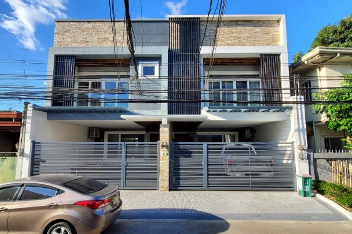 6 Bedroom Townhouse for Sale in Caniogan, Pasig, Metro Manila