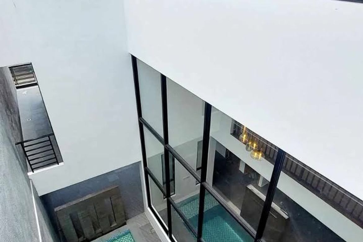 6 Bedroom Townhouse for Sale in Greenwoods Executive Village, San Miguel, Pasig, Metro Manila – photo 6
