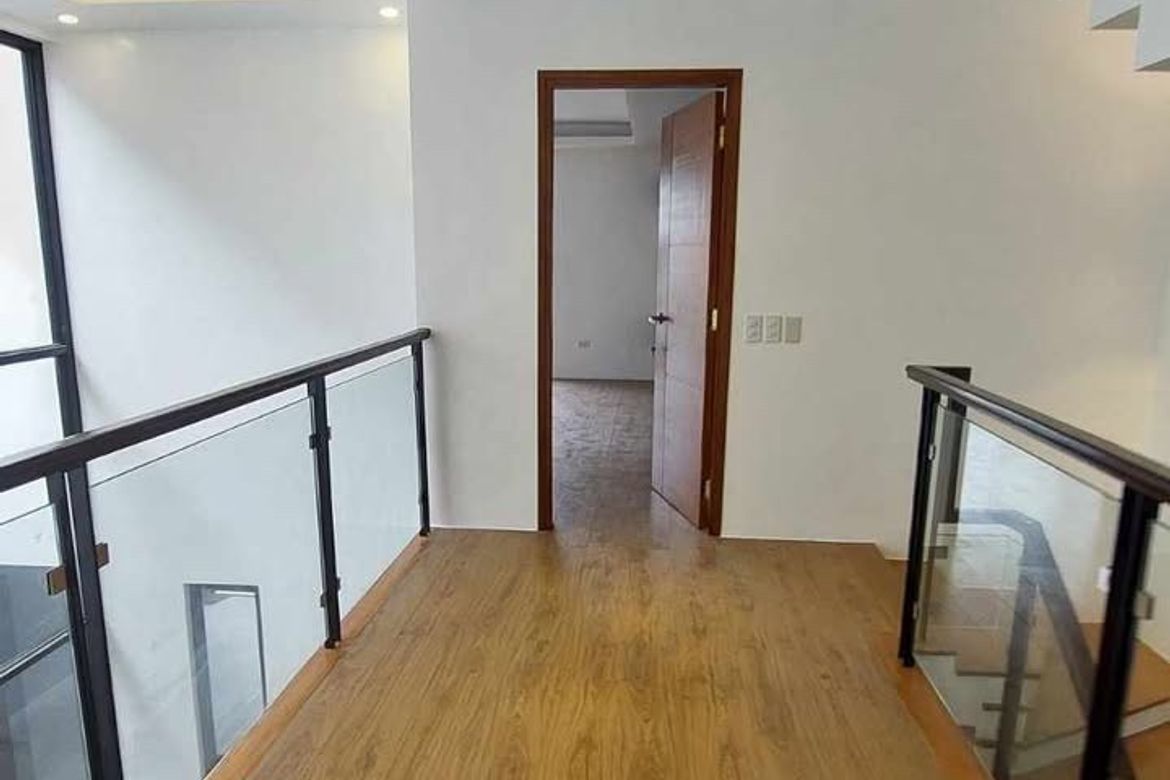 6 Bedroom Townhouse for Sale in Greenwoods Executive Village, San Miguel, Pasig, Metro Manila – photo 8