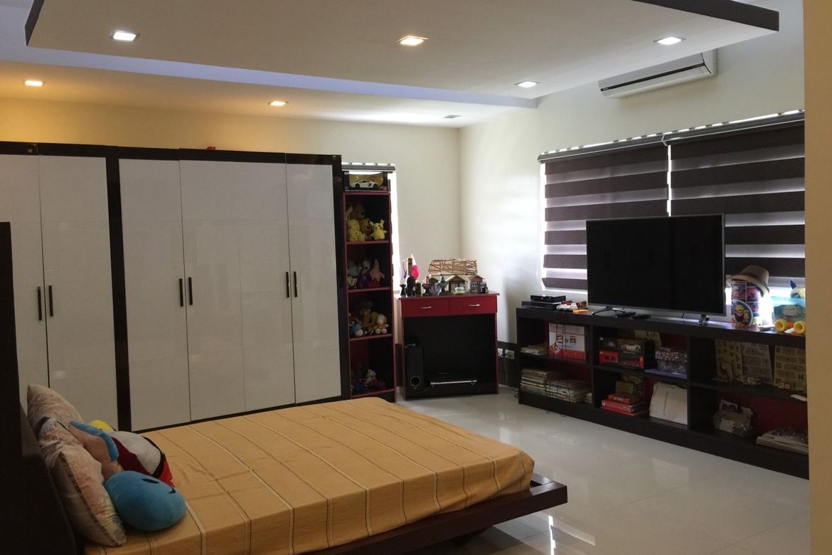 6 Bedroom Townhouse for Sale in Inchican, Silang, Cavite – photo 8