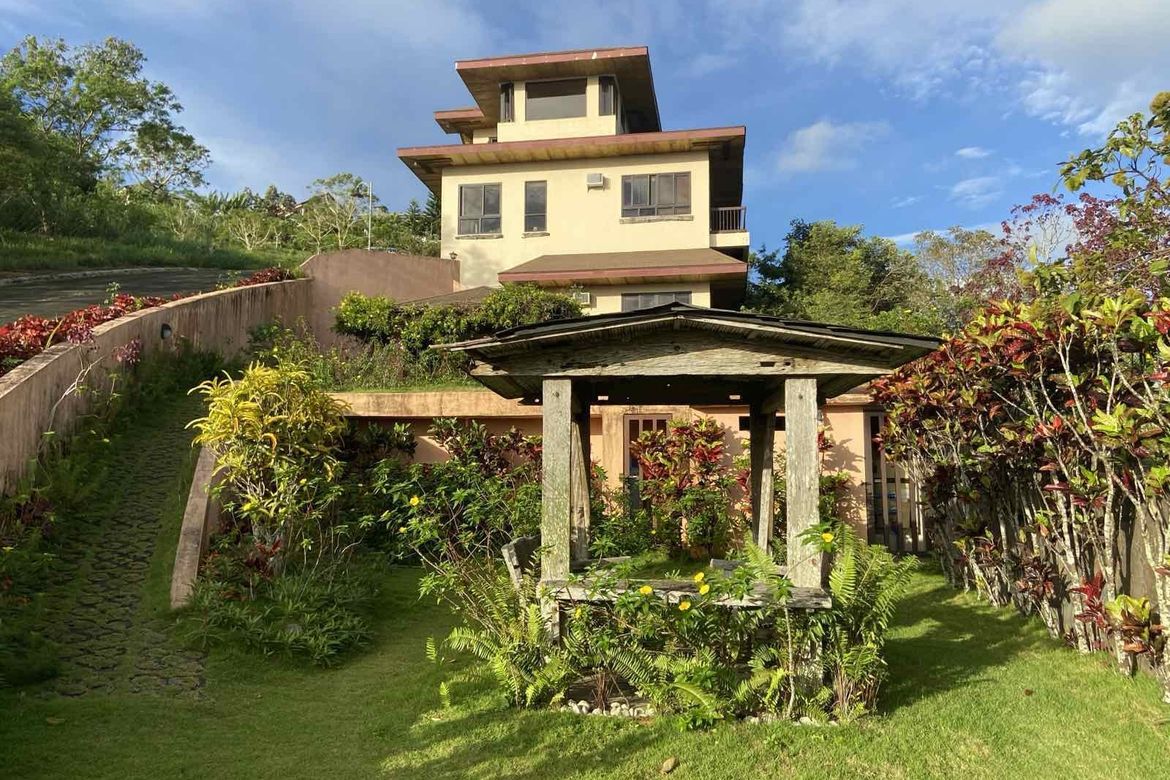 6 Bedroom Townhouse for Sale in San Gregorio, Laurel, Batangas – photo 5