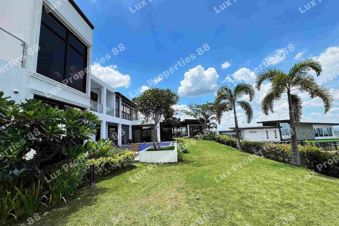 6 Bedroom Villa for Sale in Balibago, Angeles, Pampanga – photo 4
