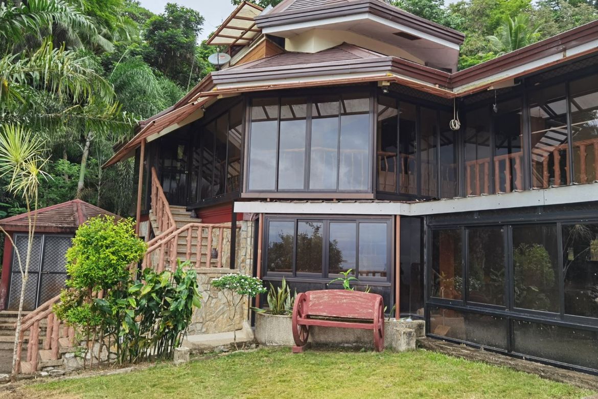 6 Bedroom Villa for Sale in Barangay I, Romblon, Romblon – photo 4