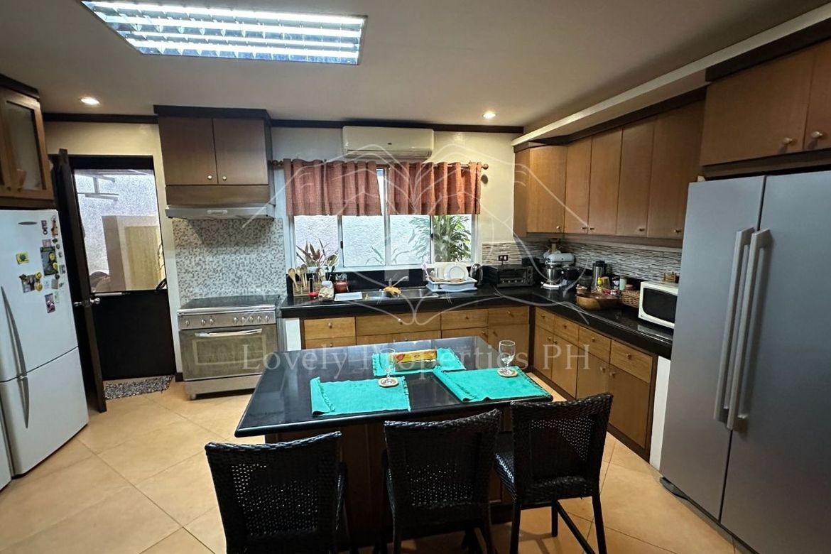 6 Bedroom Villa for Sale in Beverly Hills, Antipolo, Rizal – photo 4