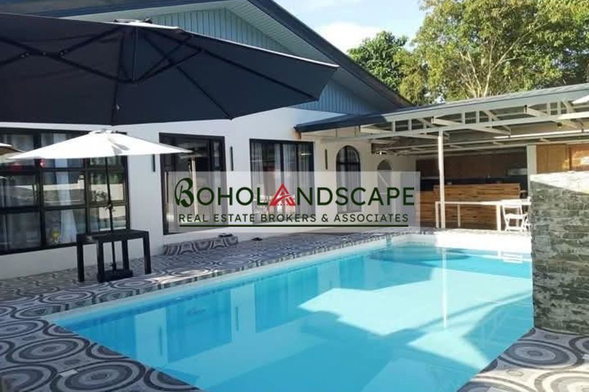 6 Bedroom Villa for Sale in Dao, Dauis, Bohol
