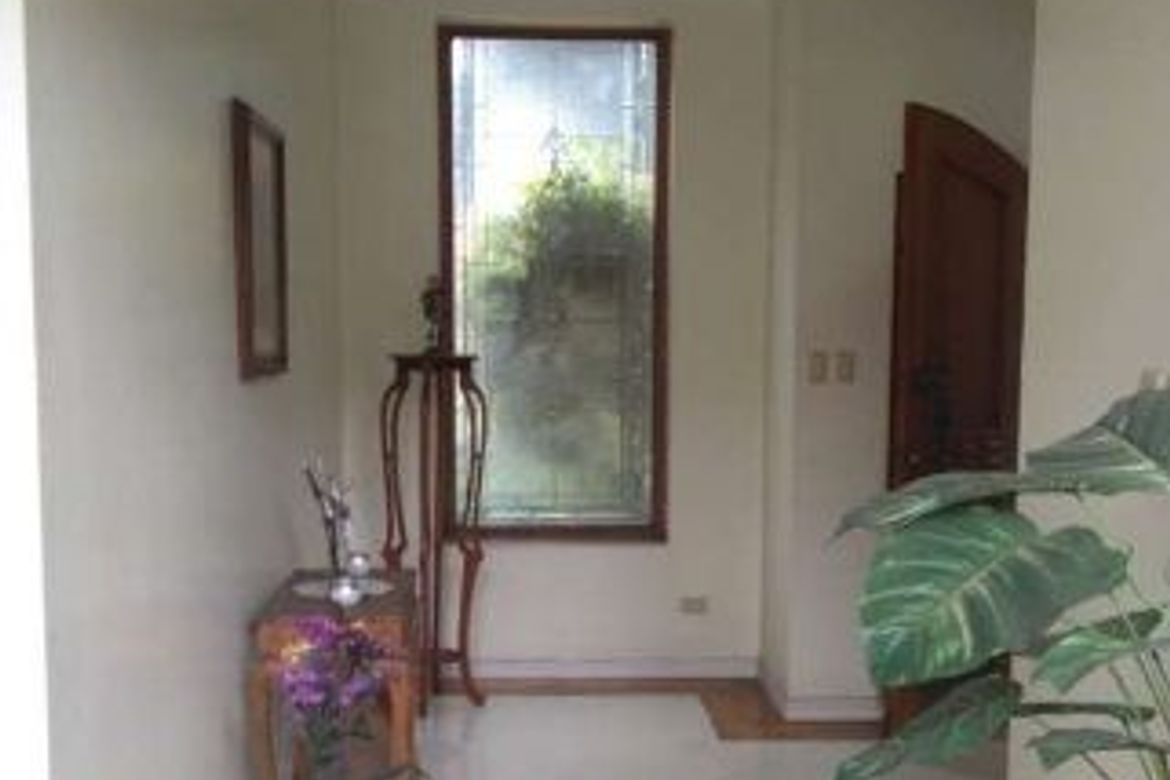 6 Bedroom Villa for Sale in Dasmariñas Village, Dasmariñas North, Makati, Metro Manila near MRT-3 Magallanes – photo 3