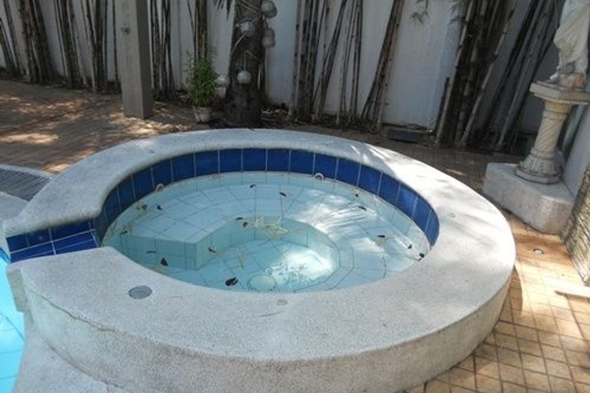 6 Bedroom Villa for Sale in Dasmariñas Village, Dasmariñas North, Makati, Metro Manila near MRT-3 Magallanes – photo 7