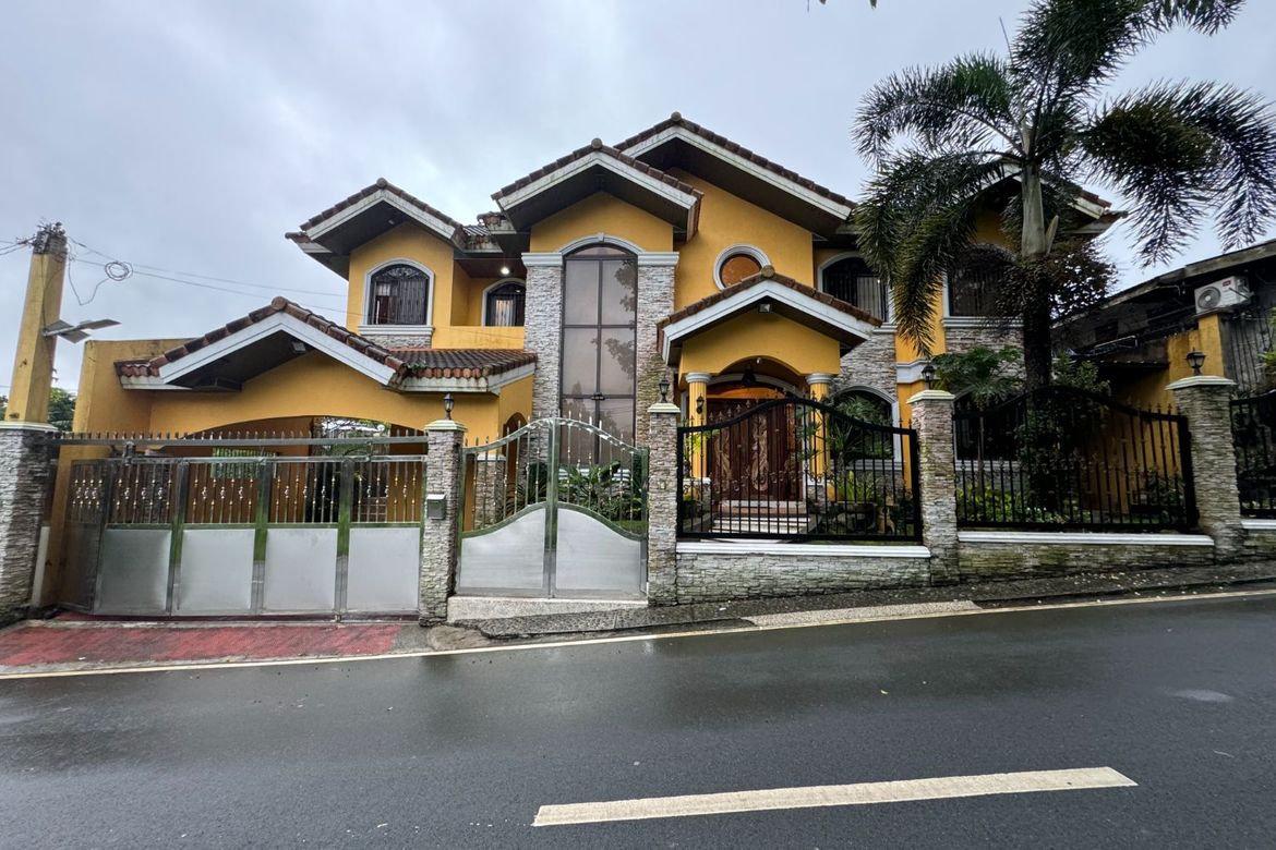 6 Bedroom Villa for Sale in Mendez Crossing West, Tagaytay, Cavite – photo 2