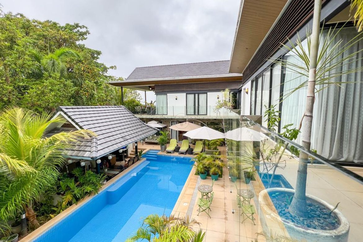 6 Bedroom Villa for Sale in Sabang, Morong, Bataan – photo 2