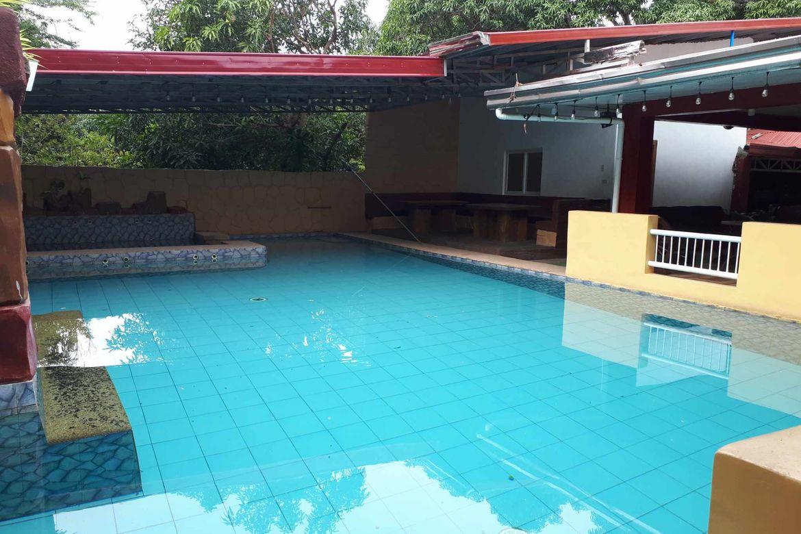 6 Bedroom Villa for Sale in Santa Rita, Guiguinto, Bulacan – photo 2