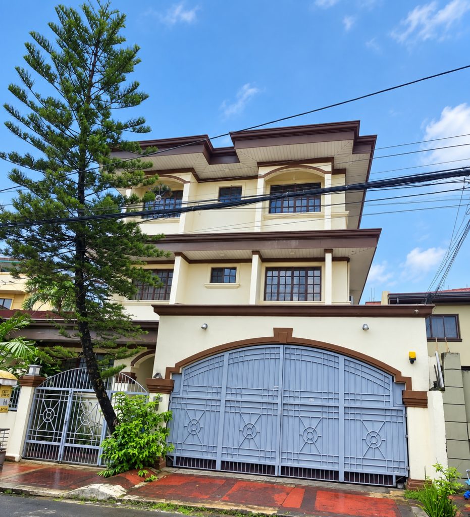 7-Bedroom House and Lot for Sale in Quezon City