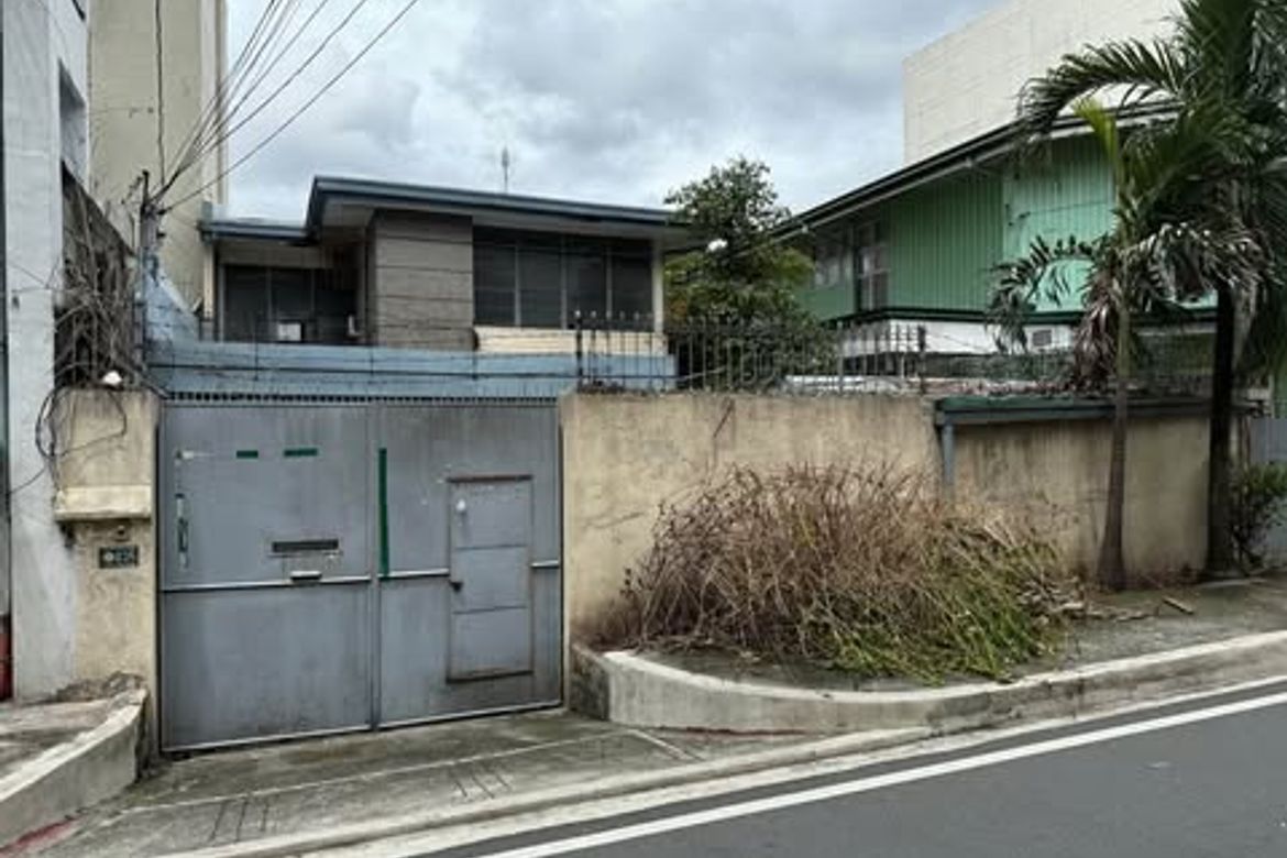 7 Bedroom House for Rent in Central, Quezon City, Metro Manila