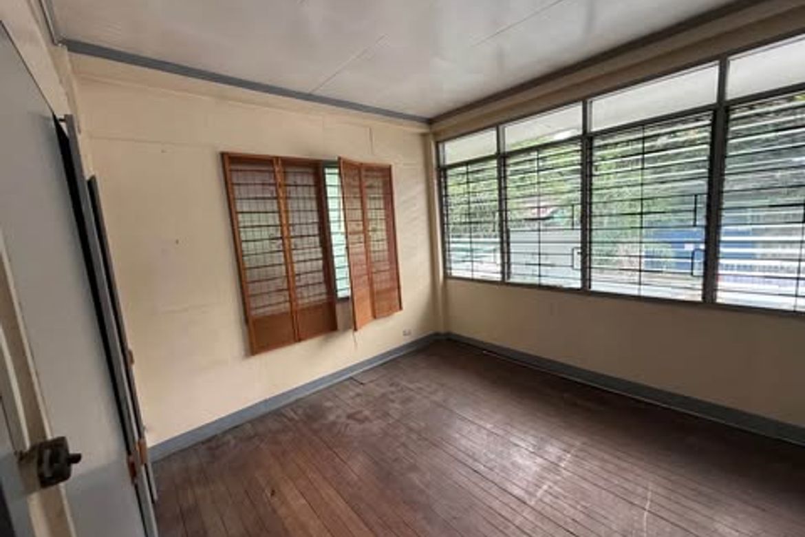 7 Bedroom House for Rent in Central, Quezon City, Metro Manila photo 8