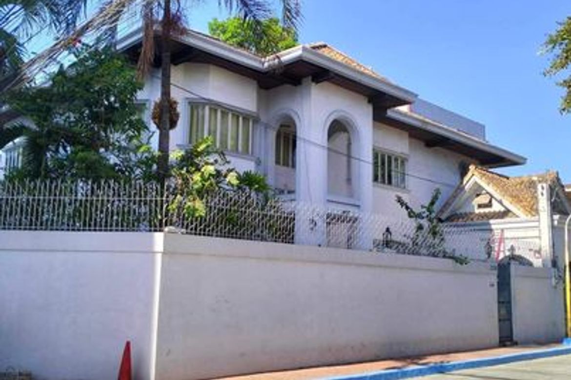 7 Bedroom House for Rent in Santa Ana, Manila, Metro Manila