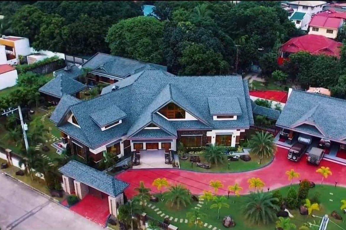 7 Bedroom House for Sale in Angeles, Pampanga