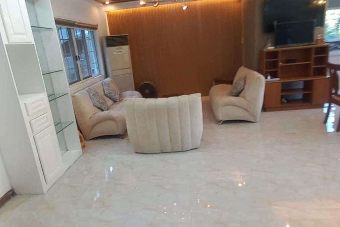 7 Bedroom House for Sale in Banilad, Mandaue, Cebu