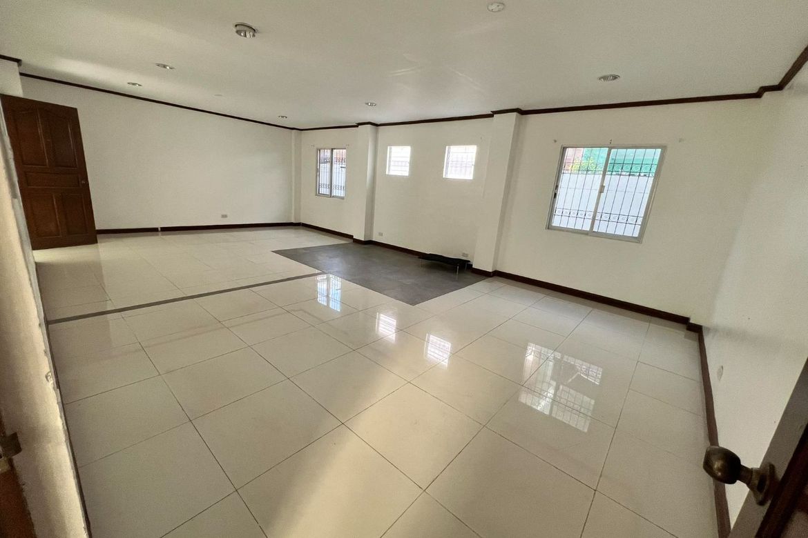 7 Bedroom House for Sale in Banilad, Mandaue, Cebu – photo 5