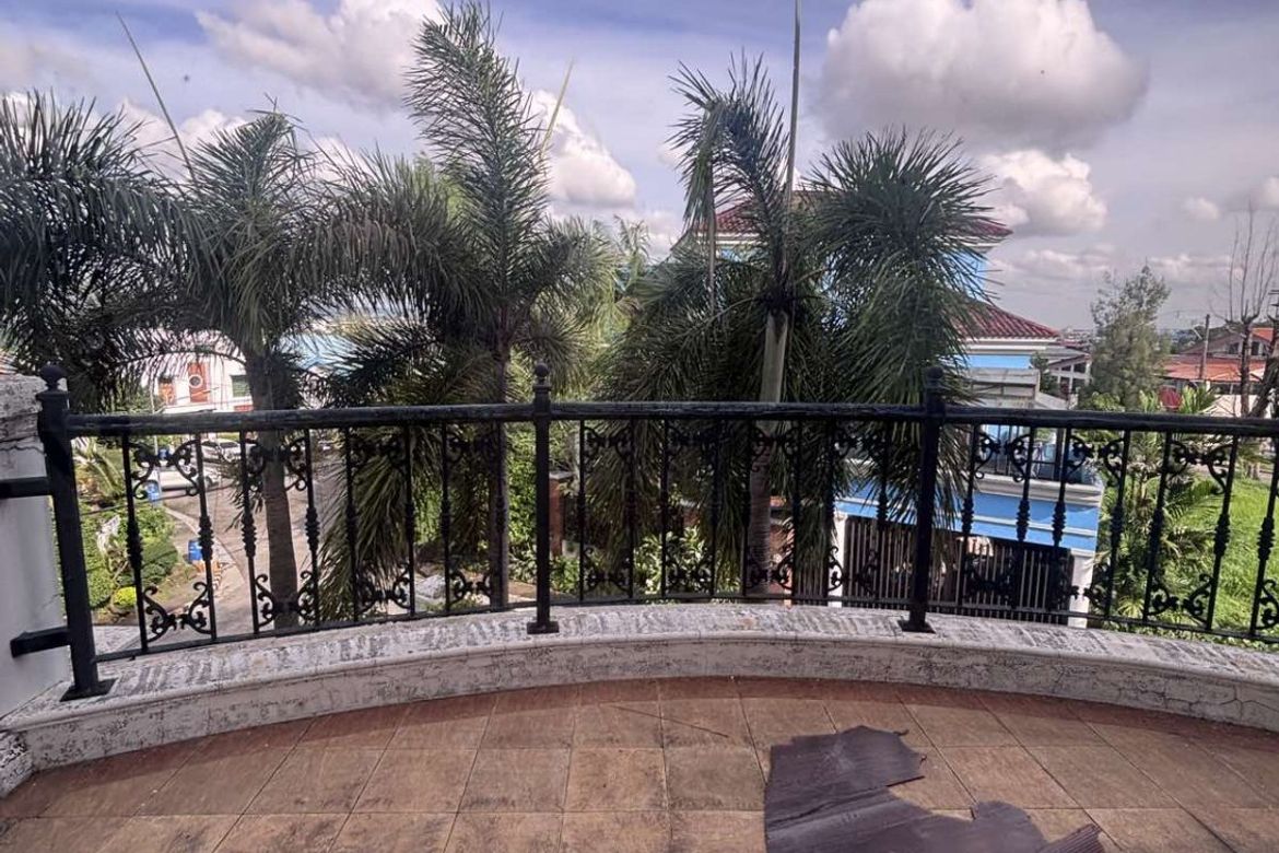 7 Bedroom House for Sale in Batasan Hills, Quezon City, Metro Manila – photo 7
