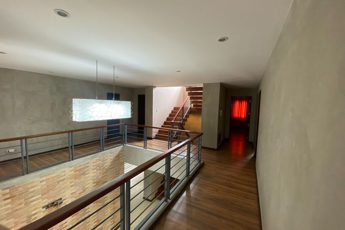 7 Bedroom House for Sale in Batasan Hills, Quezon City, Metro Manila – photo 4
