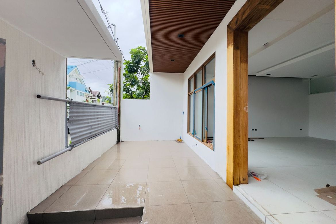 7 Bedroom House for Sale in Batasan Hills, Quezon City, Metro Manila – photo 4
