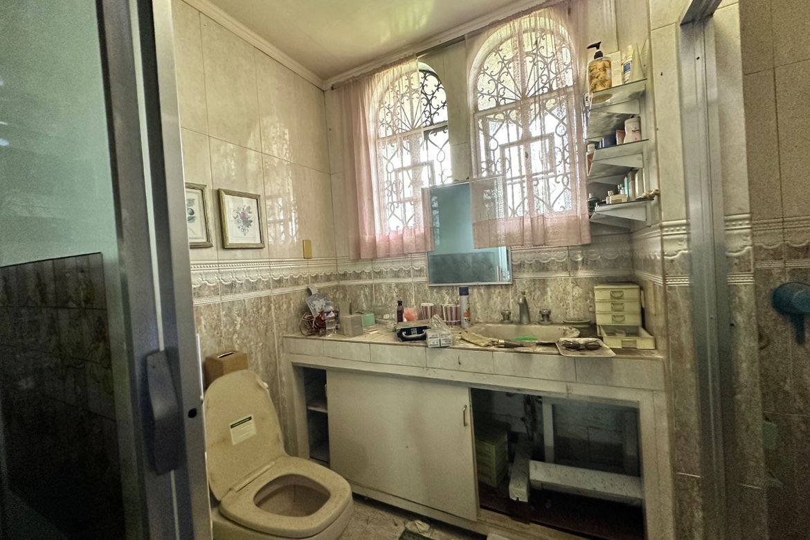 7 Bedroom House for Sale in BF Homes, Parañaque, Metro Manila – photo 8