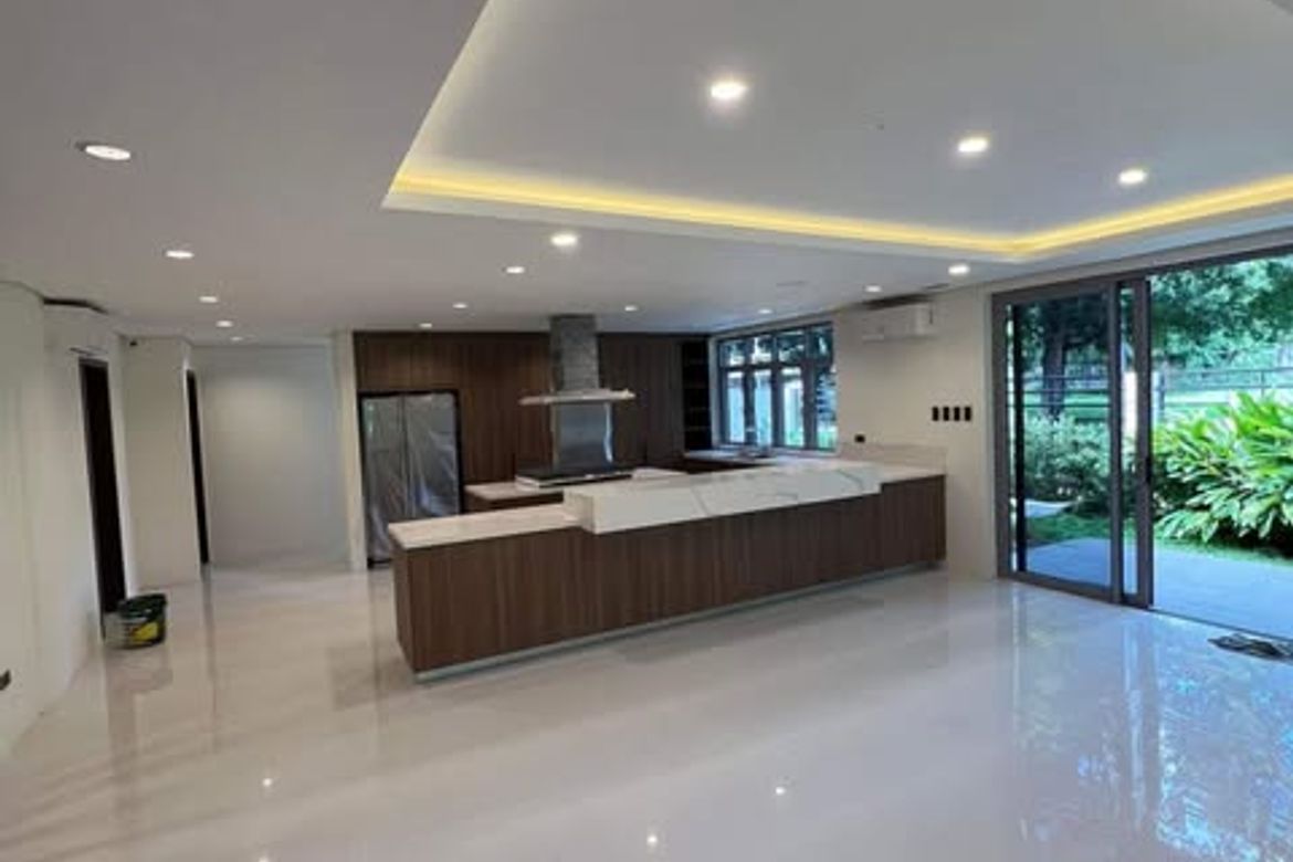 7 Bedroom House for Sale in Cabilang Baybay, Carmona, Cavite – photo 3