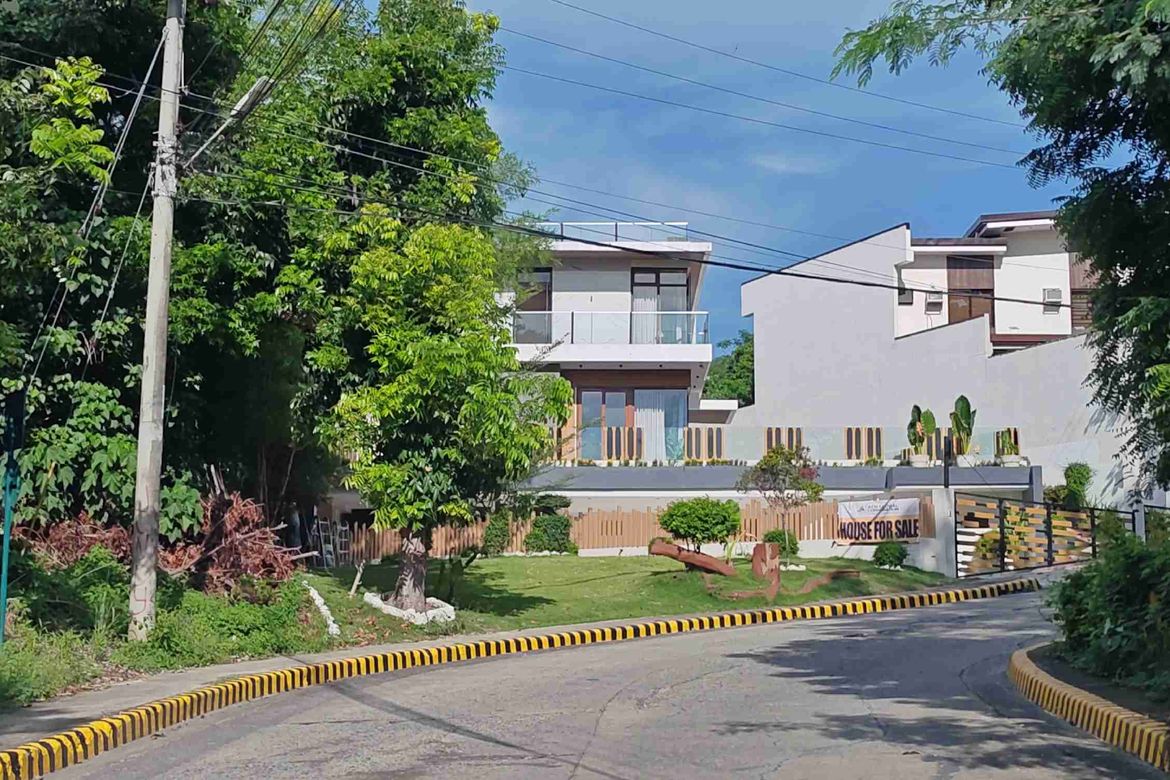 7 Bedroom House for Sale in Cadulawan, Talisay, Cebu – photo 5
