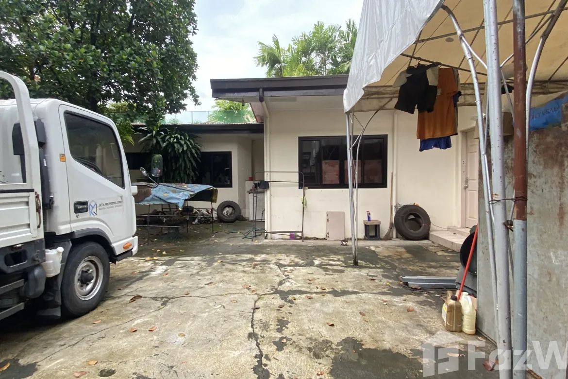 7 Bedroom House for Sale in Cupang, Muntinlupa, Metro Manila – photo 2