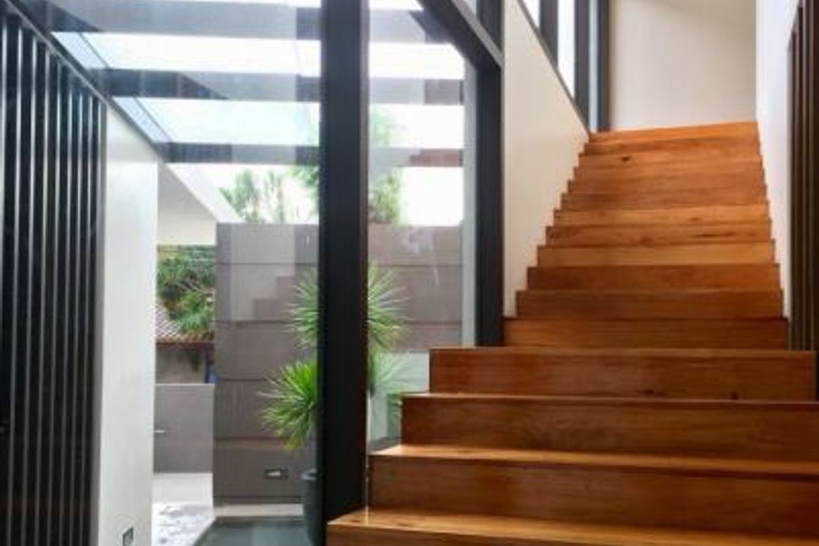 7 Bedroom House for Sale in Dasmariñas Village, Dasmariñas North, Makati, Metro Manila near MRT-3 Magallanes – photo 8